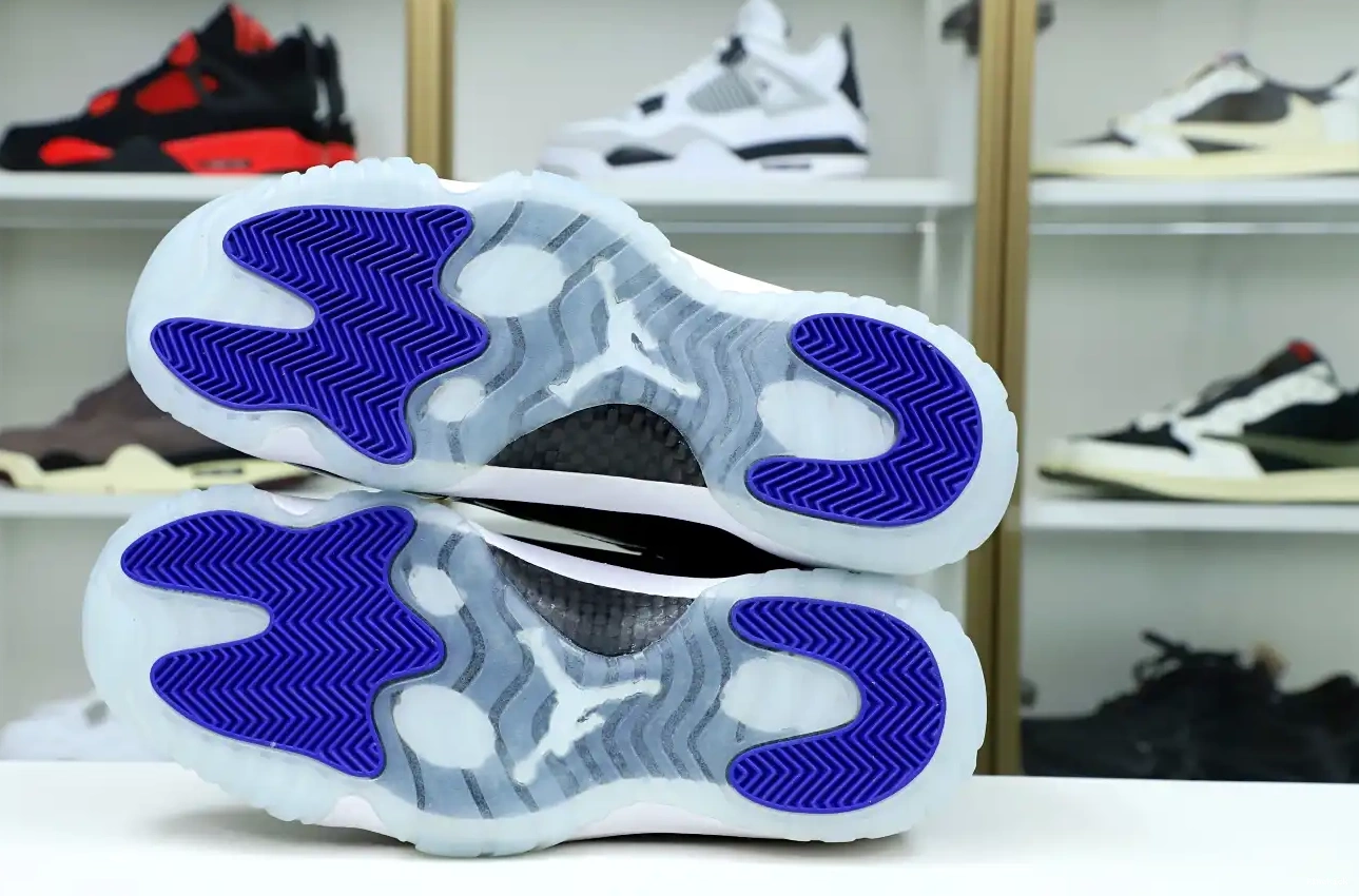 AIR NIKE 11 JORDAN 0421